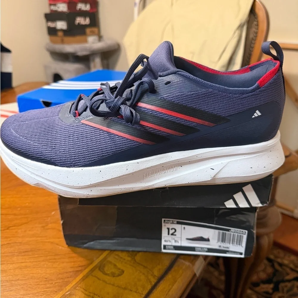New with Damaged Box MEN'S ADIDAS JOGIT RUNNING SHOES SIZE 12 🔥🔥